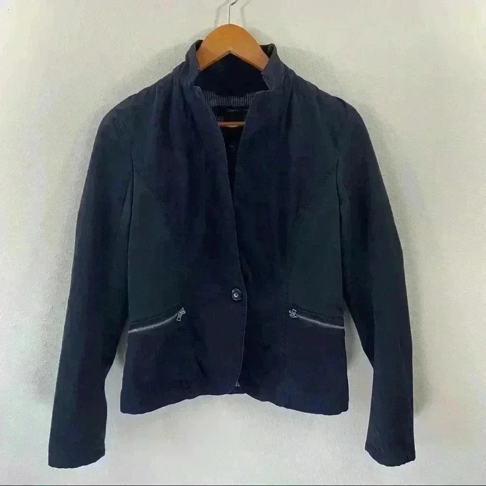 Calvin Klein black jacket with front zip pockets